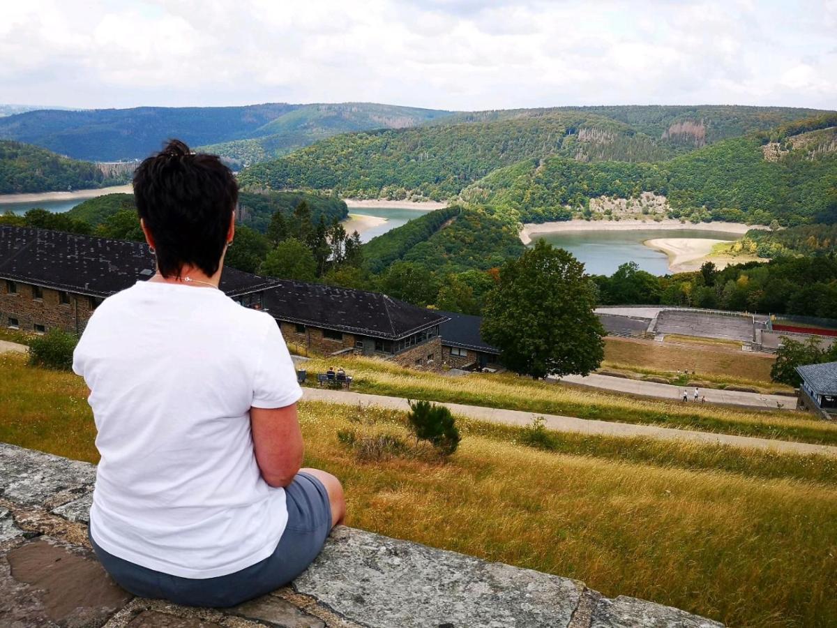 Ferienwohnung In Waldrandlage In Nationalpark Schleiden / Eifel Esterno foto